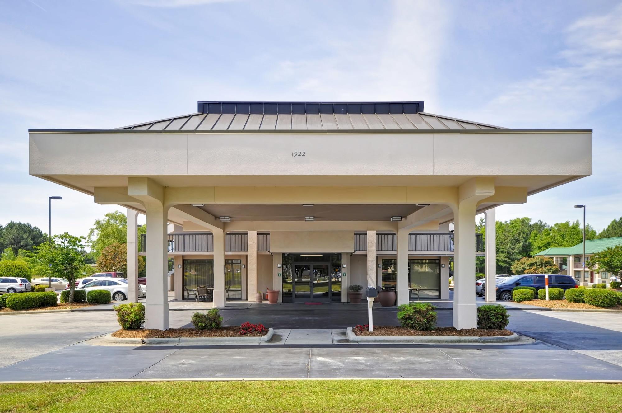 Motel 6 Fayetteville - I-95 Kültér fotó
