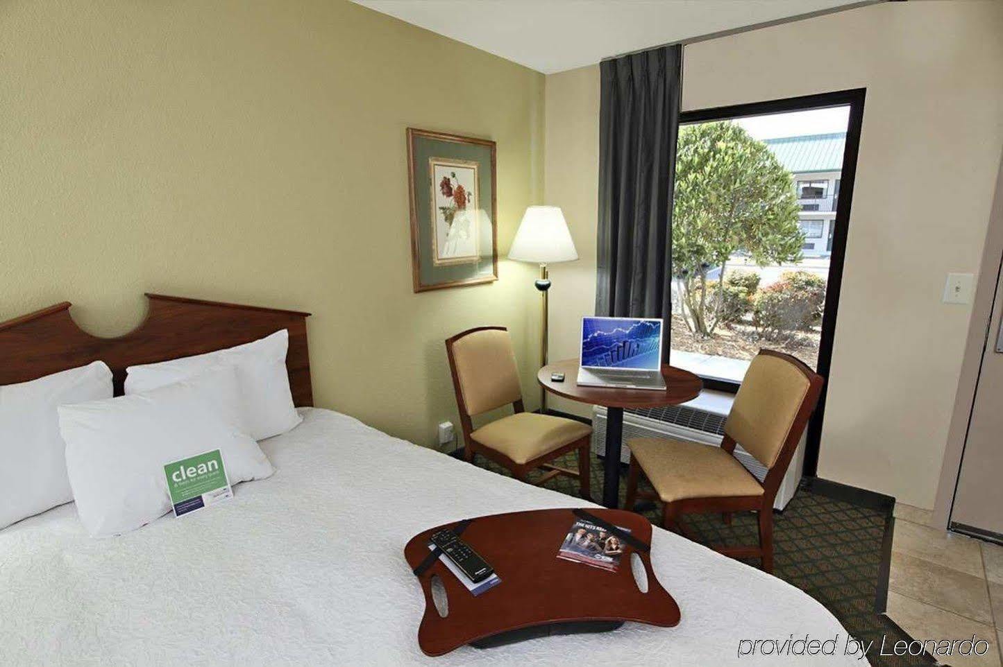Motel 6 Fayetteville - I-95 Kültér fotó